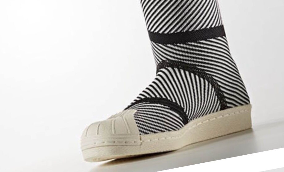 Check adidas Superstar Primeknit Boot –